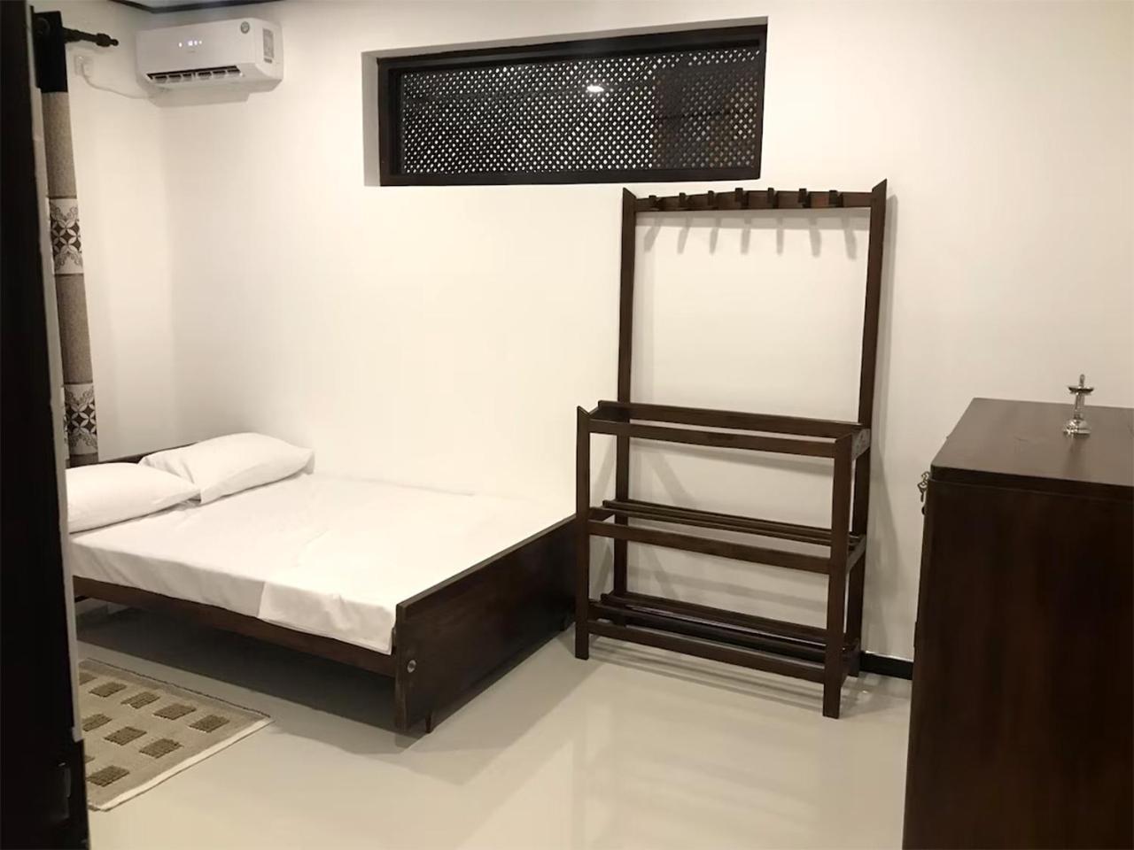 Sea Breeze Guest House Negombo Exterior foto